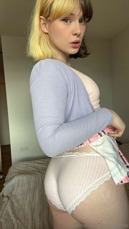 DM me if you would let me sit on you! :3