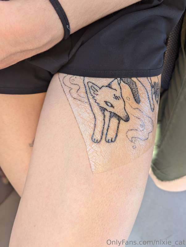 some fresh tattoo shots, and also just great hip pics tbh