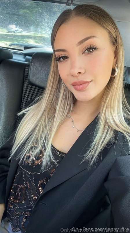 Real enchantress @emmasiciliana is the goddess of exclusive ..