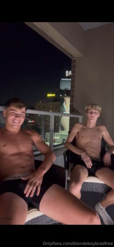 blondeboybradfree
