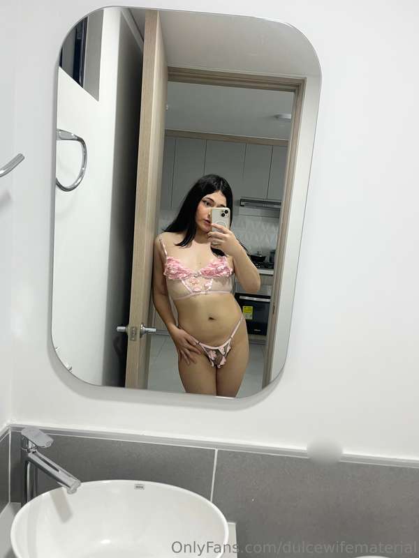 dulcewifematerial