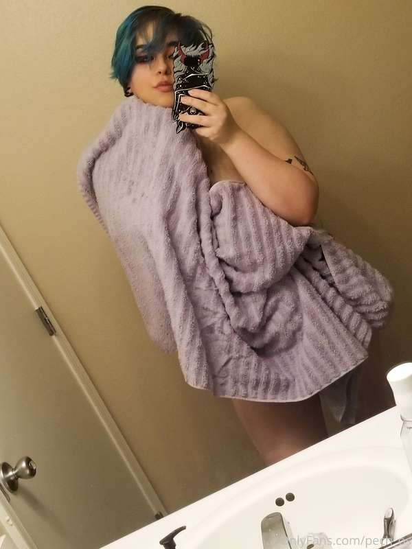 I took pictures while I showered 😏 Would you like to see? 😖💕