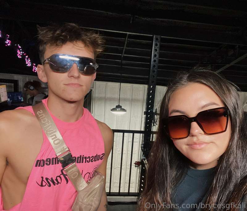 @tylertheintern says oversized sunnies are back in, what do ..