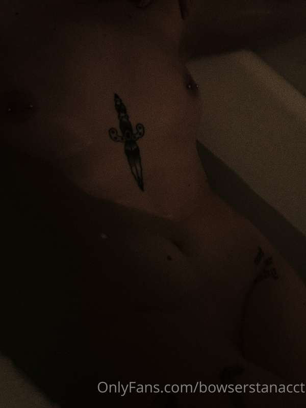 bath pics BABY😌🛁