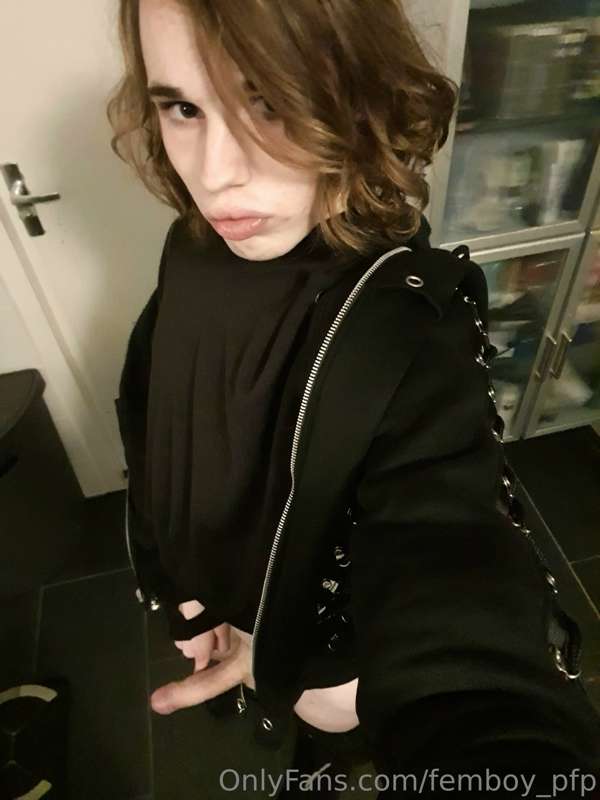 femboy_pfp image #11