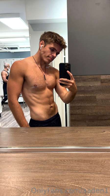 aaden1