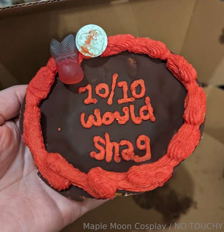 I bought this valentine's cake for myself 🙏
Honestly true th..