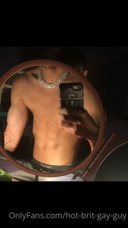 hot-brit-gay-guy
