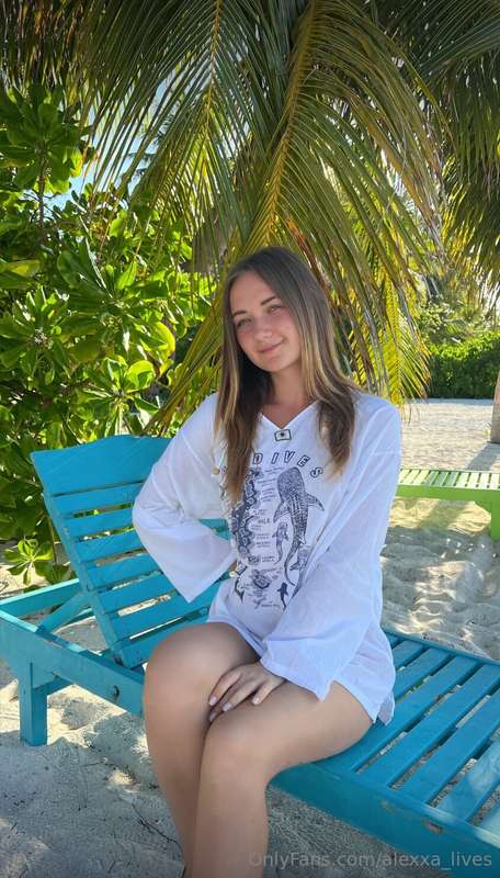 alexxa_lives