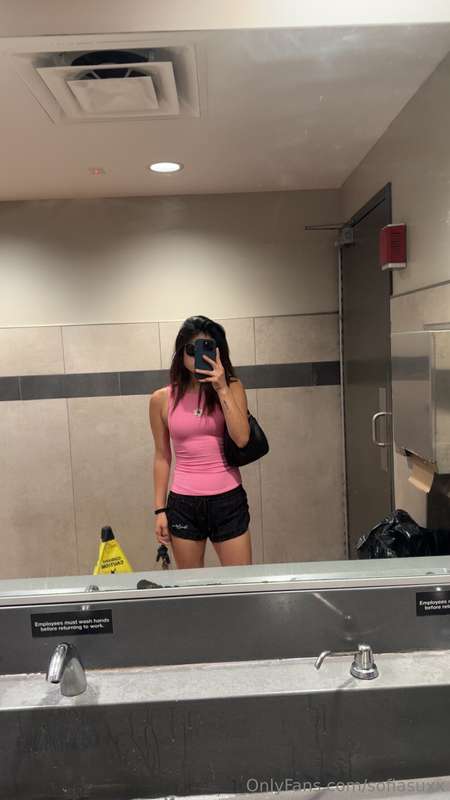 sofiasuxx