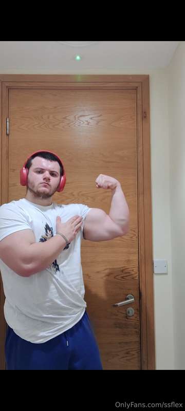 The supersaiyan warrior is back , it is time to worship your..