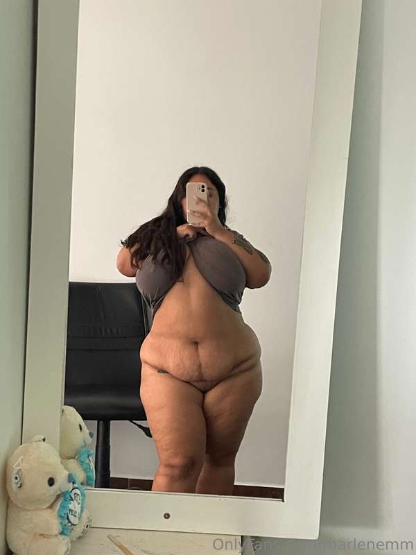 Incredible curves, right?💋💘