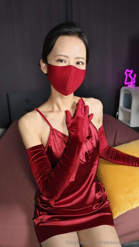 miolovesglove image #4