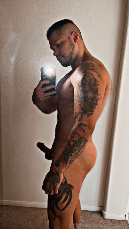 Happy new year all!🥳🎉 May this year bring lots of sex and ha..