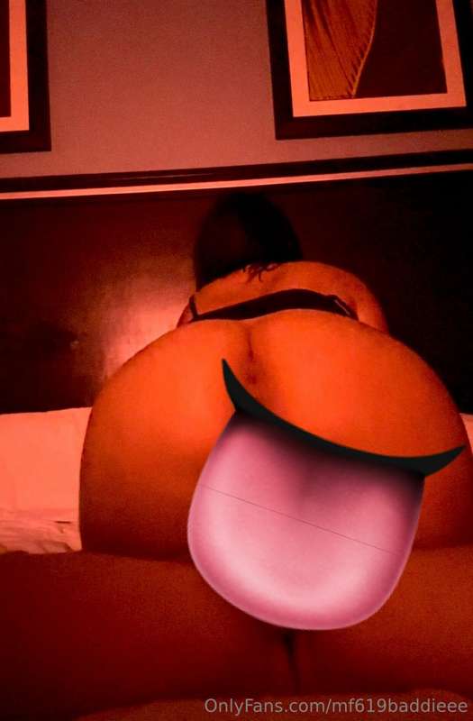 6 min of bouncing this fat ass, I let him drain his cock ins..