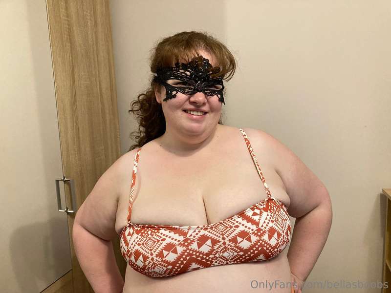 bellasboobs