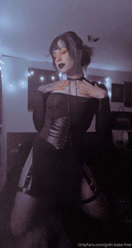 Had some new stuff go up 😉🖤🖤