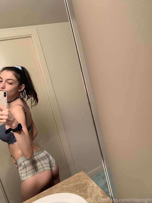 chloenight image #3