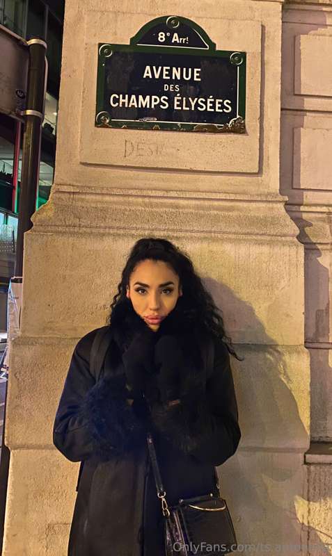 Walking around the evening city after the holidays and being..