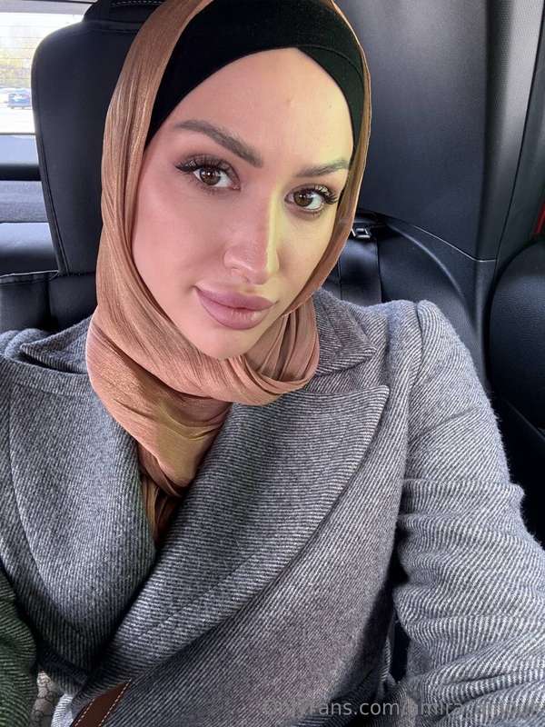 amira_amour