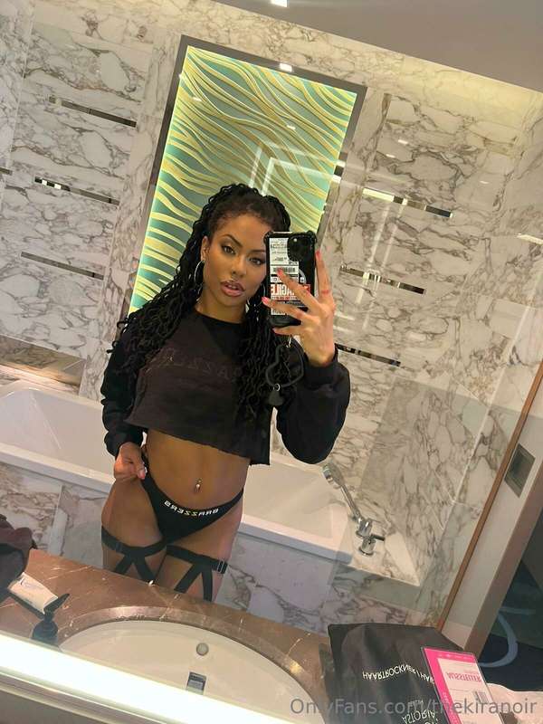 Kira Noir 在 Tocromo 的第 725 張照片