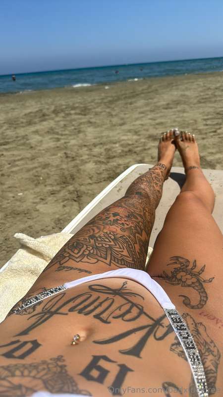 Tan lines, ocean vibes, and just enough to tempt you 😈