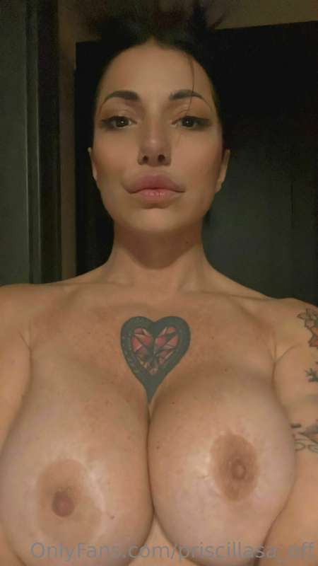 priscillasa_off