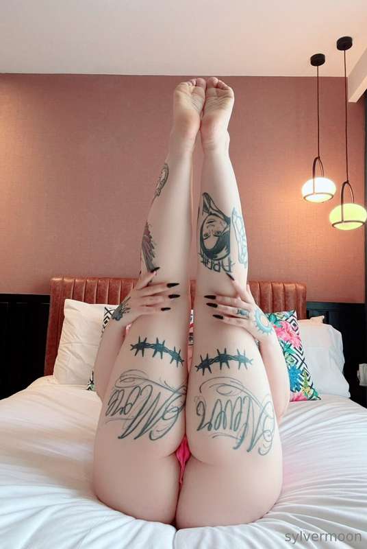 my vip page @sylvermoonx has 0 ads, 0 spam, and LOTS of free..