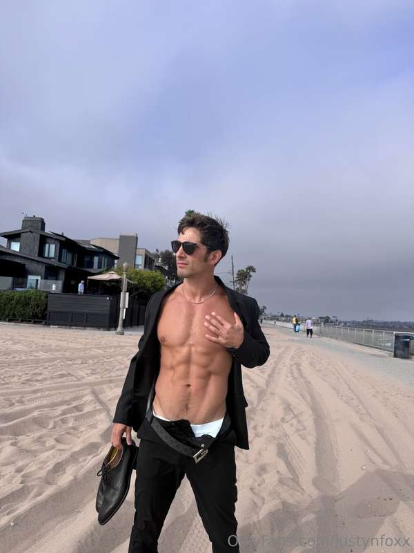 Beachy clean?? 😏👙🏖️