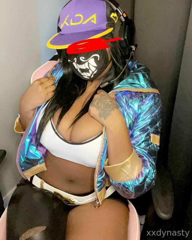 Just trying on the cosplay it’s been awhile since I’ve bough..