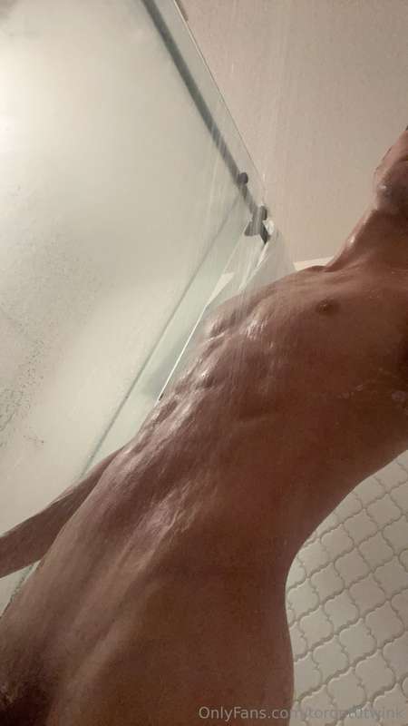 sending out a shower bundle 🧼 in ur messages shortly ;) don’..