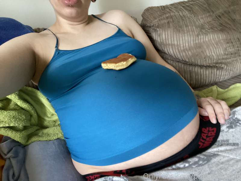 OVER HALF PRICE 

Same top different angles plus nudes 
1 wi..