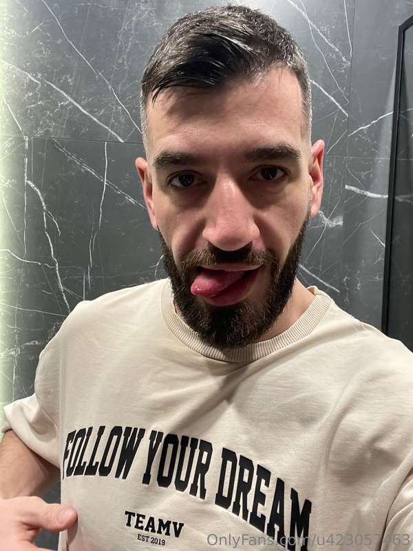 😋