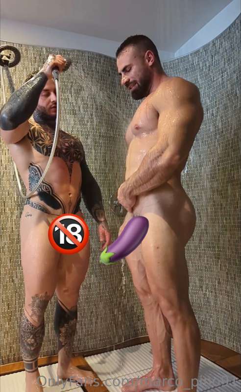 ❌SHOWER❌VIDEO❌🎬After a day at pool, me and my sexy friend @j..