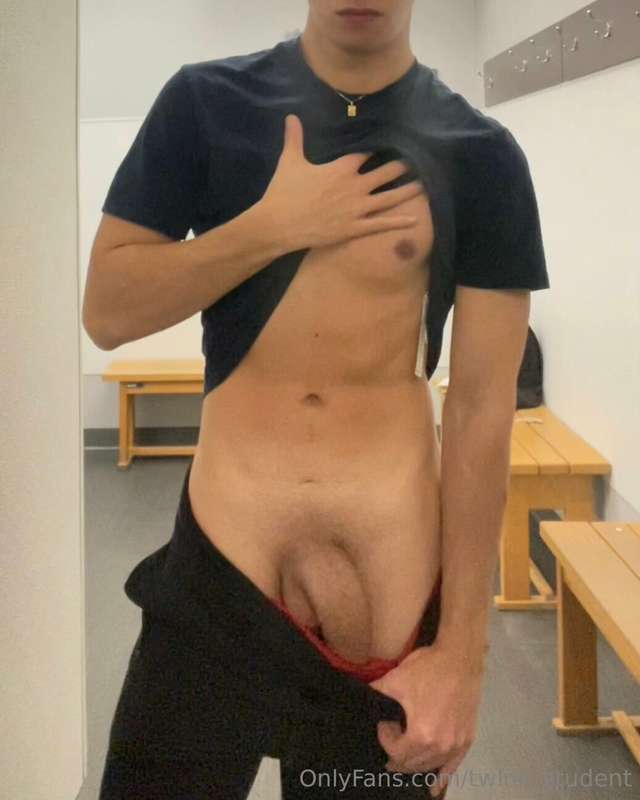 twink_student image #0