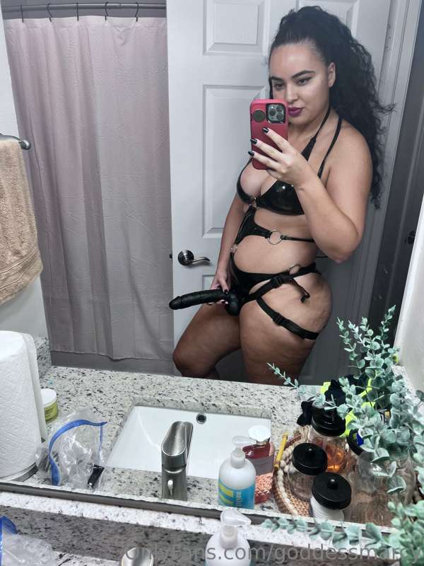 Would u rather suck my cock or lemme peg you?