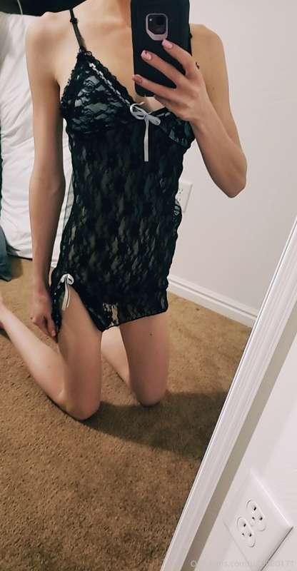 dainty-elle