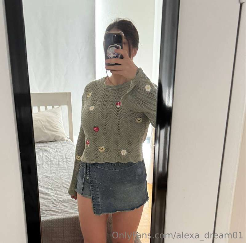 My outfit of today ! 😇😇 I will be online in a couple of hour..