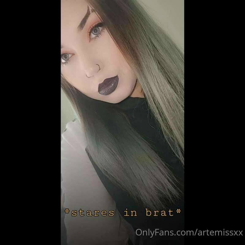 xD imagine this face covered in cum