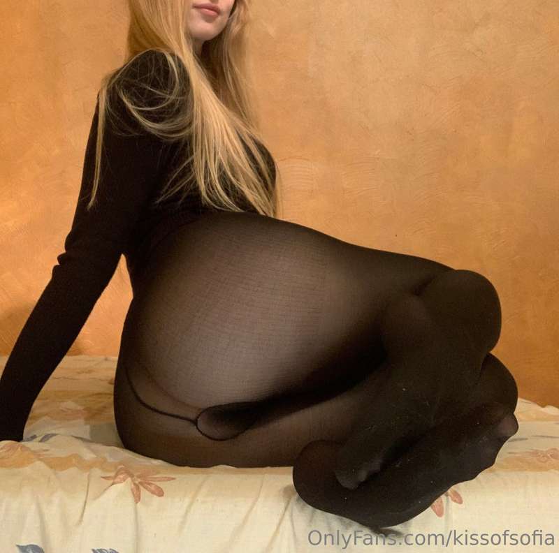 kissofsofia image #0