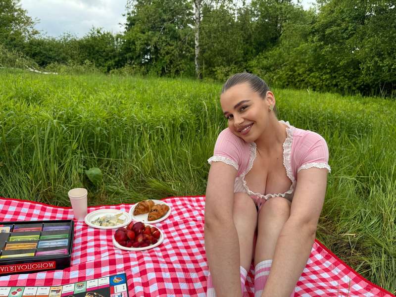 Today we spent a wonderful day outdoors! A picnic with frien..