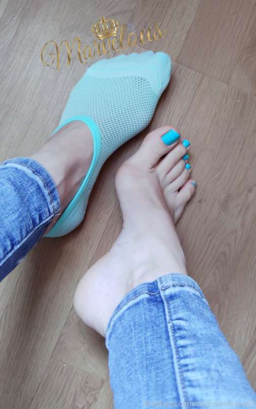 It's funny that you are actually drooling to worn sock dream..
