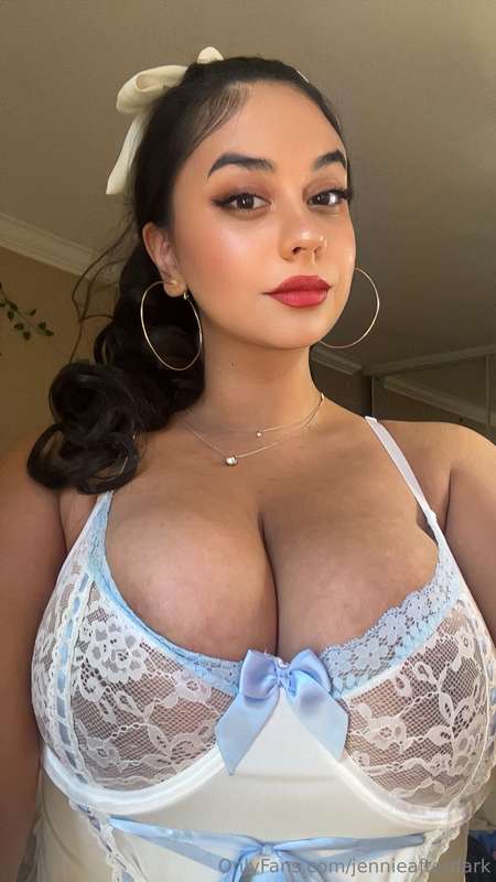 Just a nice little selfie 🤍🤍🤍