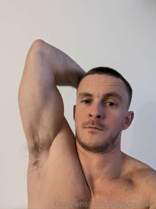 Who likes a musky piggy? 
Let me know which bit you wanna sn..