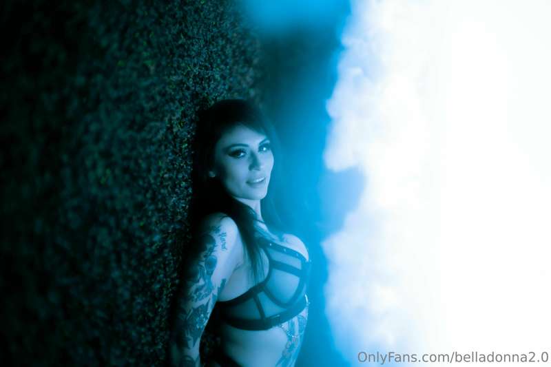 Posting NEW NSFW images from this set to my main onlyfans @x..