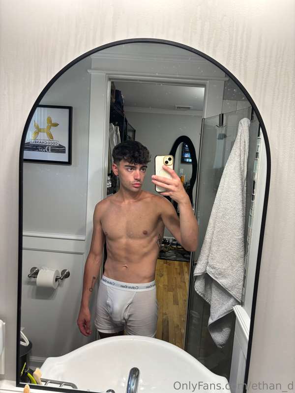 👀