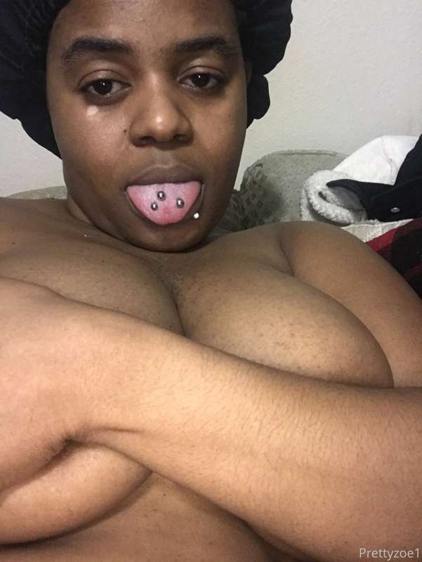👀 boob fetish lovers where u at 😂