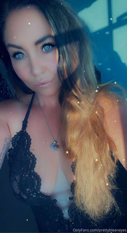 Wearing black lace for you tonight …. Watch my videos coming..