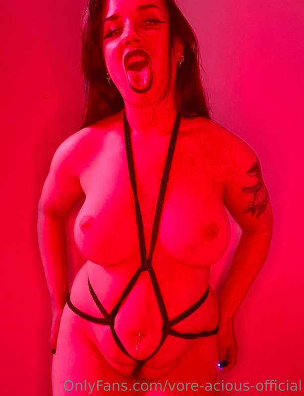 vore-acious-official