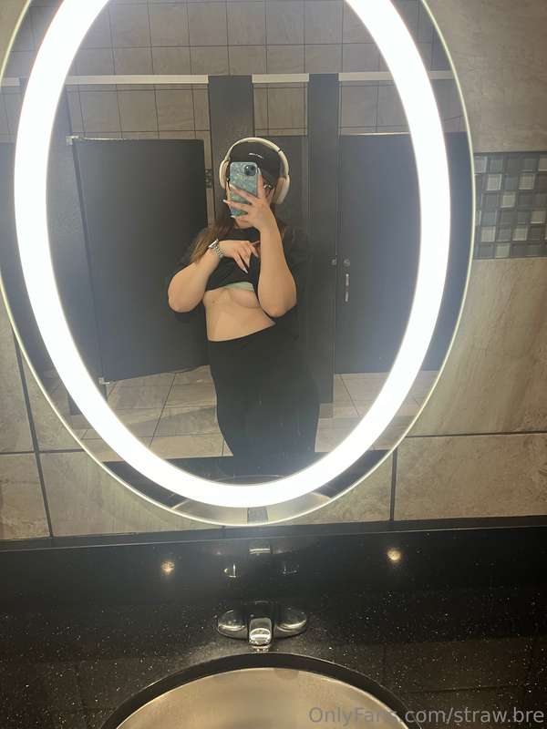 Join me at the gym 🥵